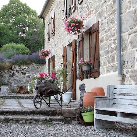 Bed and Breakfast La Belle Ame Saint-Priest-des-Champs Экстерьер фото