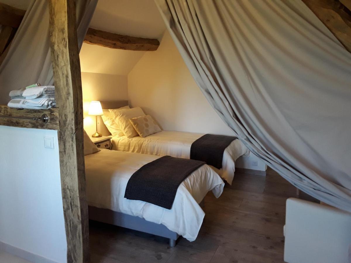 Bed and Breakfast La Belle Ame Saint-Priest-des-Champs Номер фото