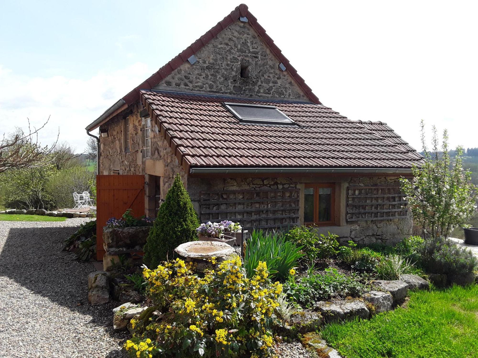 Bed and Breakfast La Belle Ame Saint-Priest-des-Champs Номер фото