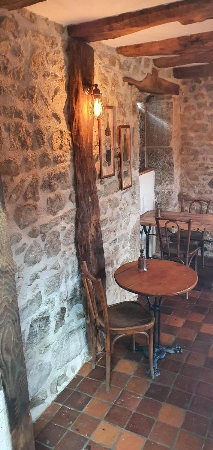 Bed and Breakfast La Belle Ame Saint-Priest-des-Champs Экстерьер фото